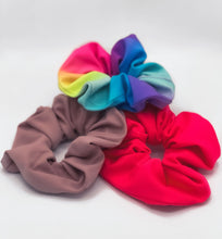 Load image into Gallery viewer, Scrunchies
