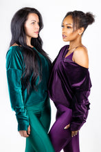 Load image into Gallery viewer, Emerald Dream Velvet Off The Shoulder Sweater
